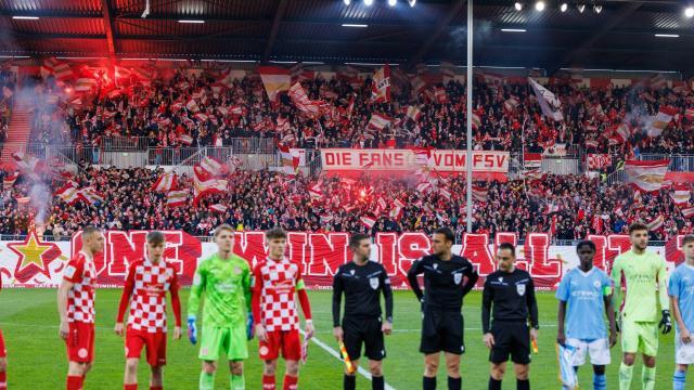 华体会官网-美因茨与拜仁创造历史！德甲靠U19队捍卫欧战荣誉