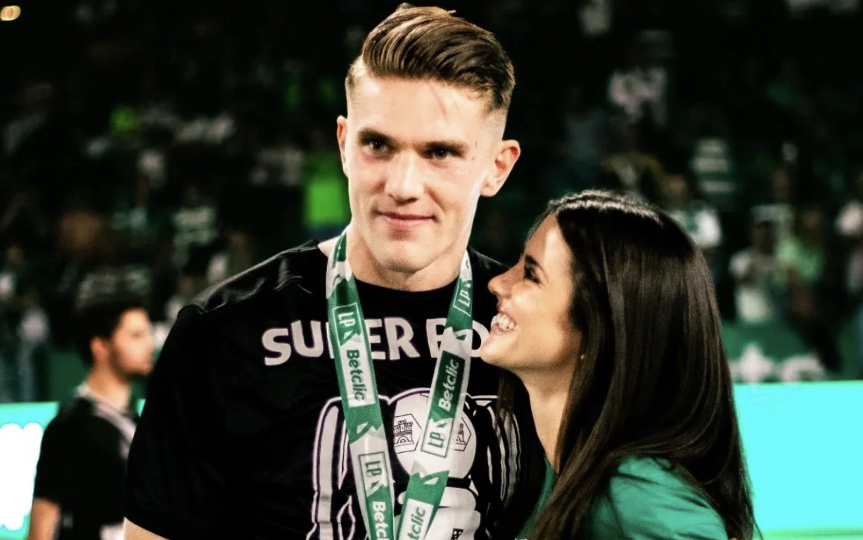 💔葡媒：哲凯赖什已与模特女友分手，因为他希望转会离开葡萄牙