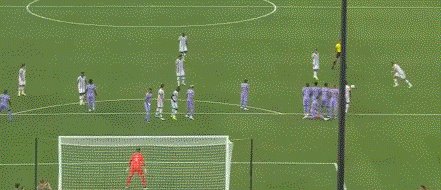 华体会官网-【热身赛】博努奇中楣 本泽马点射 皇马2比0胜尤文